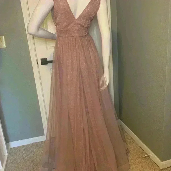 Fashion Nova Berry Metallic Elegant Formal/Prom Dress. - Picture 10 of 12